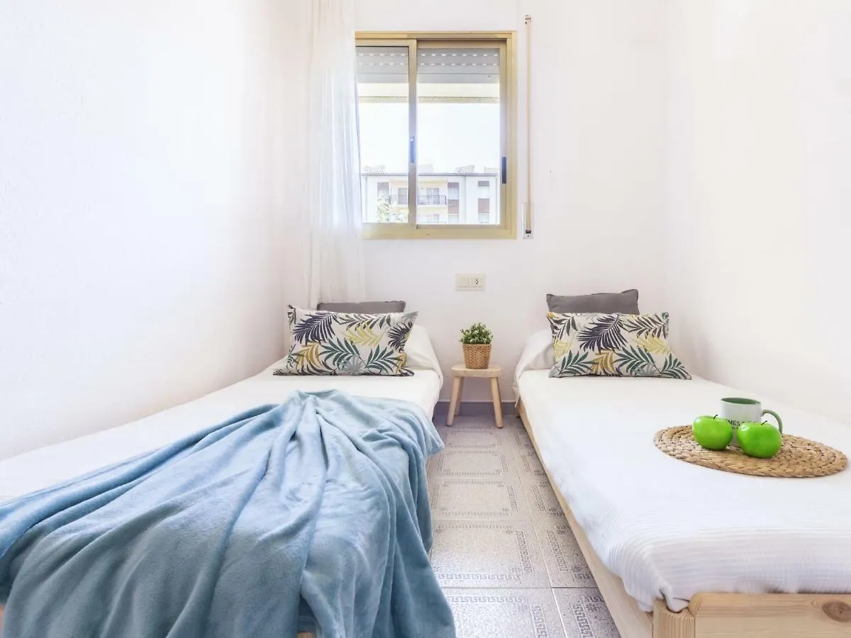 Homes & Go Albeniz Basic La Pineda